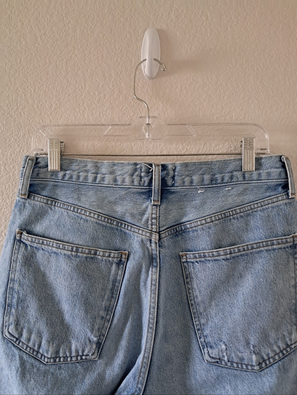 AGOLDE 90s Shorts High Rise Light Wash Raw Hem - Picture 4 of 9